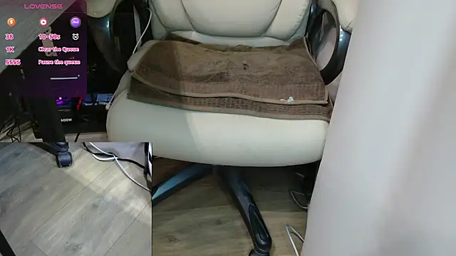 Snapshot of analanall chatting on 11/12/25, 02:39 analanall online show from 11/12/25, 02:39