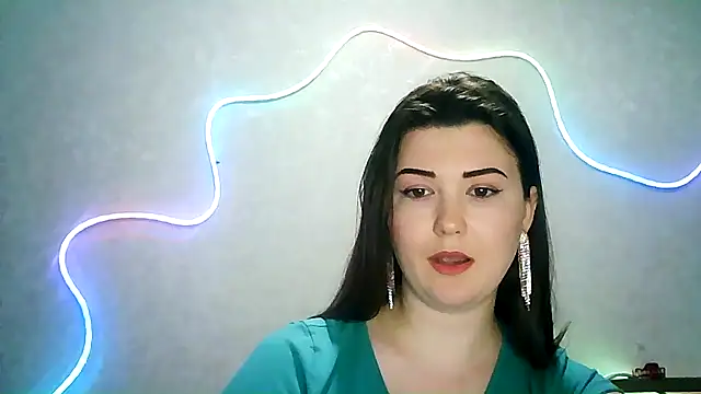 Snapshot of SeductiveTati chatting on 09/21/25, 04:36 SeductiveTati online show from 09/21/25, 04:36