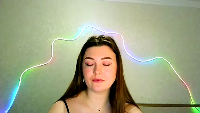 Snapshot of SeductiveTati chatting on 12/21/25, 04:58 SeductiveTati online show from 12/21/25, 04:58