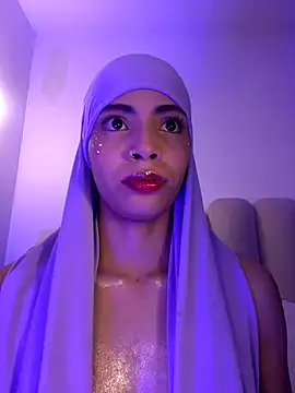 Snapshot of jhalila chatting on 11/14/25, 01:59 jhalila online show from 11/14/25, 01:59