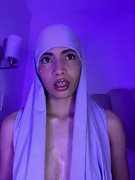 Snapshot of jhalila chatting on 01/18/26, 02:26 jhalila online show from 01/18/26, 02:26