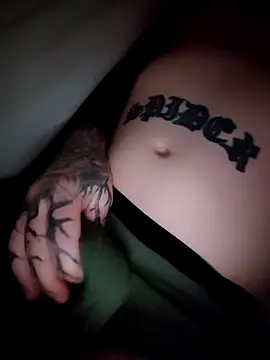 Snapshot of B1GBoyUk chatting on 12/02/25, 01:44 B1GBoyUk online show from 12/02/25, 01:44