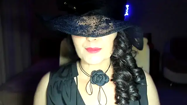 WitchBlueRose online show from 11/05/25, 04:51