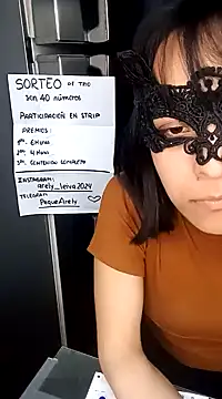 Snapshot of PequeArely chatting on 12/05/24, 11:51 PequeArely online show from 12/05/24, 11:51