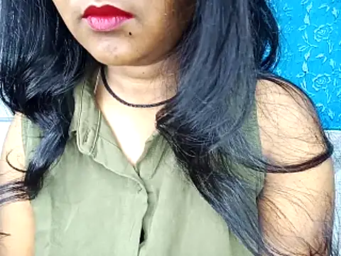 Snapshot of Muktha chatting on 03/23/26, 04:38 Muktha online show from 03/23/26, 04:38