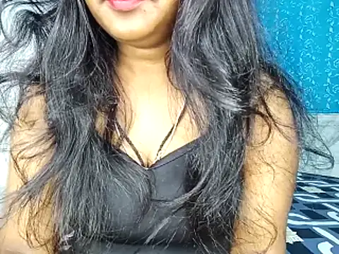 Snapshot of Muktha chatting on 04/07/26, 06:52 Muktha online show from 04/07/26, 06:52