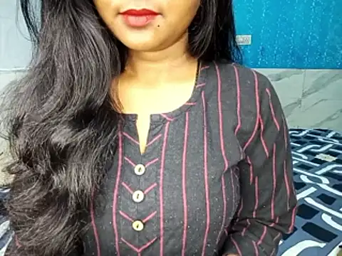 Snapshot of Muktha chatting on 04/28/26, 03:33 Muktha online show from 04/28/26, 03:33