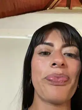 ZairaSofia1 online show from 12/29/24, 02:06