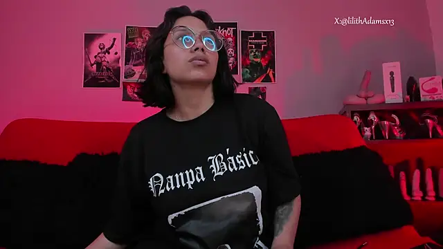 Snapshot of lilith-deveraux chatting on 10/17/25, 03:03 lilith-deveraux online show from 10/17/25, 03:03