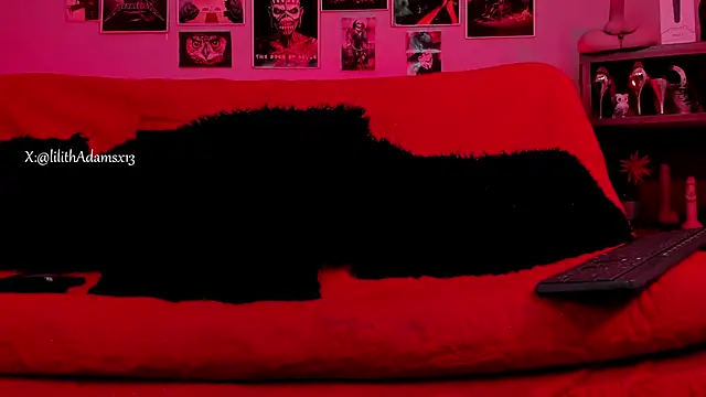 Snapshot of lilith-deveraux chatting on 10/22/25, 02:06 lilith-deveraux online show from 10/22/25, 02:06