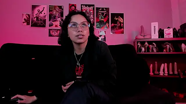 Snapshot of lilith-deveraux chatting on 10/26/25, 11:53 lilith-deveraux online show from 10/26/25, 11:53