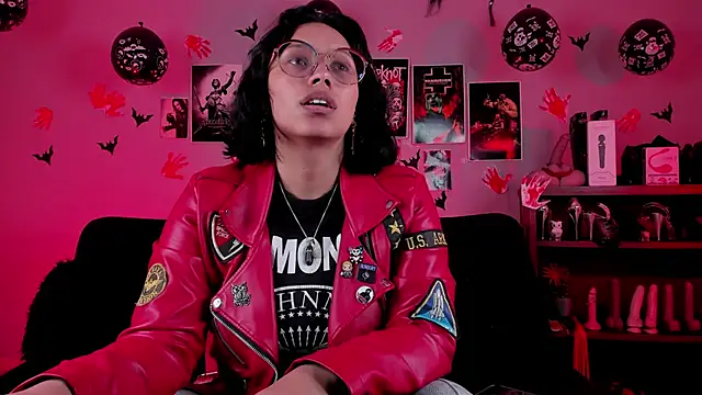 Snapshot of lilith-deveraux chatting on 11/11/25, 09:59 lilith-deveraux online show from 11/11/25, 09:59