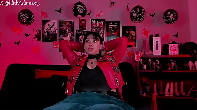 Snapshot of lilith-deveraux chatting on 11/12/25, 02:17 lilith-deveraux online show from 11/12/25, 02:17