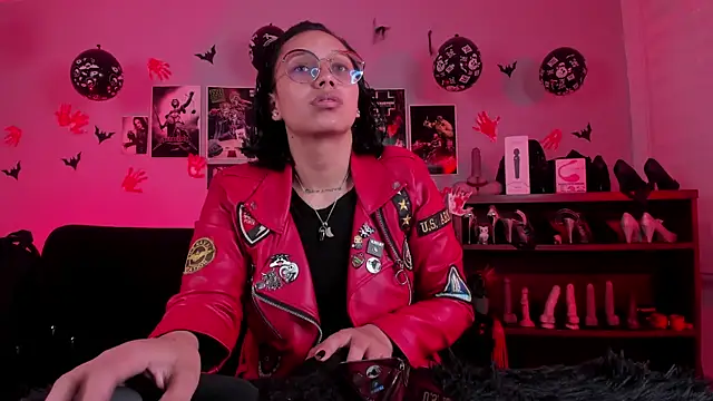 Snapshot of lilith-deveraux chatting on 11/25/25, 08:42 lilith-deveraux online show from 11/25/25, 08:42