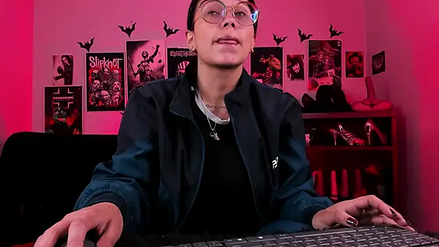 Snapshot of lilith-deveraux chatting on 11/28/25, 03:25 lilith-deveraux online show from 11/28/25, 03:25