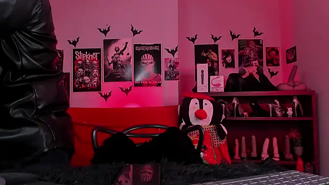 Snapshot of lilith-deveraux chatting on 12/04/25, 04:48 lilith-deveraux online show from 12/04/25, 04:48