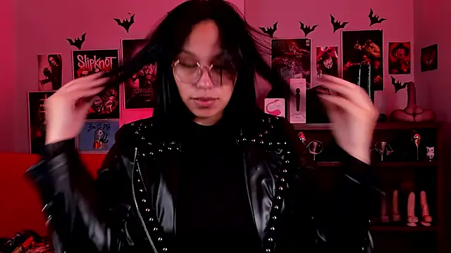 lilith-deveraux online show from 04/24/26, 11:18