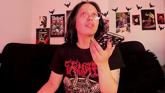 lilith-deveraux online show from 06/12/26, 04:28