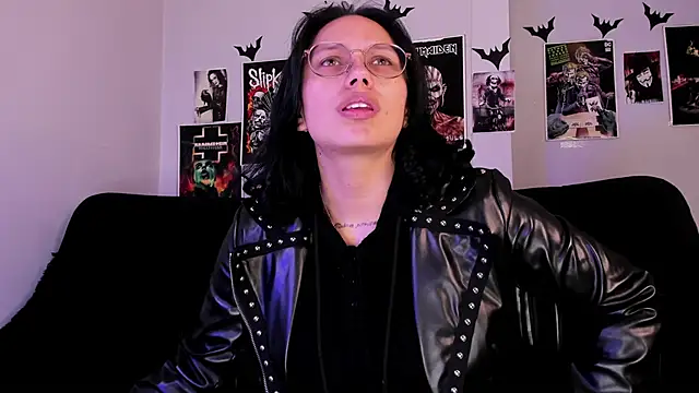 lilith-deveraux online show from 06/13/26, 03:10