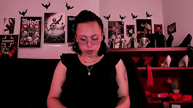 lilith-deveraux online show from 06/23/26, 07:23