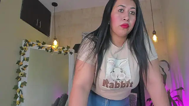 Snapshot of Fransheska-mon chatting on 07/28/26, 01:10 Fransheska-mon online show from 07/28/26, 01:10