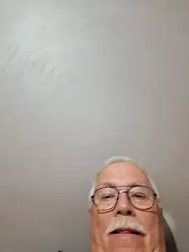 Snapshot of NawtyB1965 chatting on 06/26/26, 01:48 NawtyB1965 online show from 06/26/26, 01:48