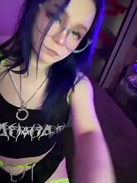 MaddisonHaas online show from 12/21/25, 11:45