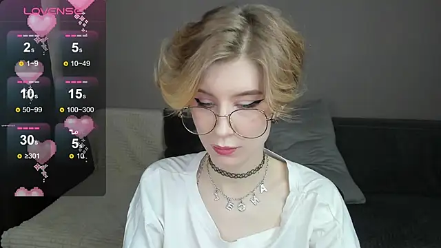 Snapshot of Angel_Jules chatting on 02/22/25, 04:07 Angel Jules online show from 02/22/25, 04:07
