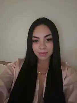 Snapshot of sabrih_18 chatting on 03/27/26, 03:45 sabrih 18 online show from 03/27/26, 03:45