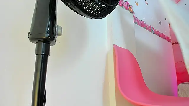 Taylor  cooper online show from 02/05/25, 06:48