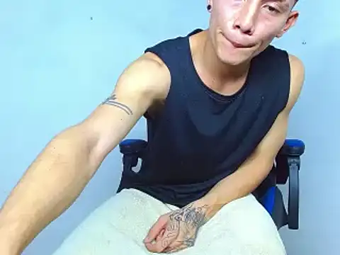 Snapshot of bab_boy_777 chatting on 12/07/24, 02:42 bab boy 777 online show from 12/07/24, 02:42