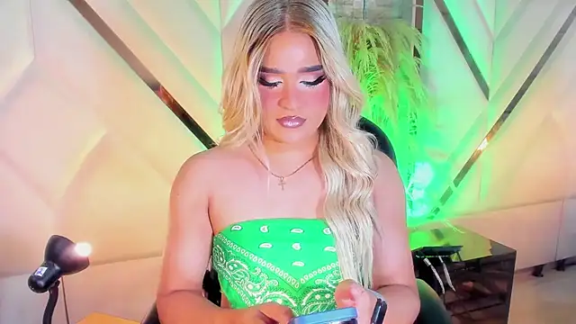 Snapshot of Elody_Preysler69 chatting on 02/20/26, 04:53 Elody Preysler69 online show from 02/20/26, 04:53