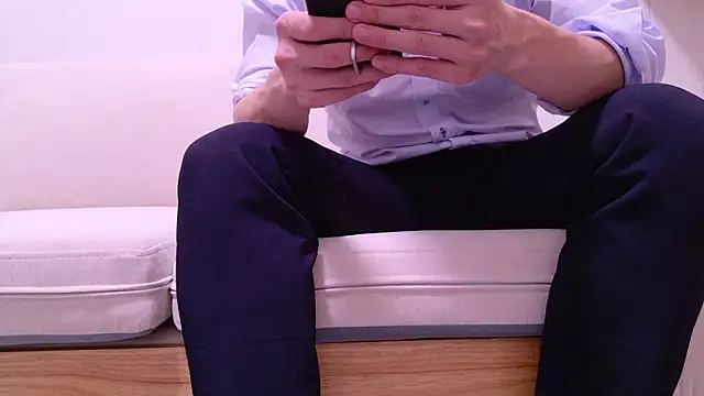 Snapshot of kintaman_cum chatting on 11/23/25, 12:05 kintaman cum online show from 11/23/25, 12:05