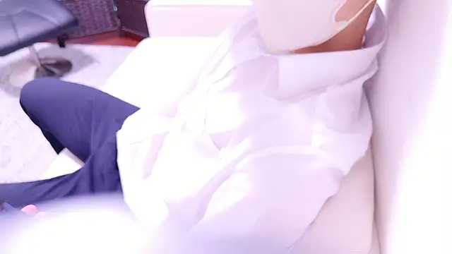 Snapshot of kintaman_cum chatting on 12/18/25, 02:50 kintaman cum online show from 12/18/25, 02:50