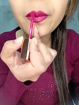 Shanaya Hotty online show from 02/28/25, 06:20