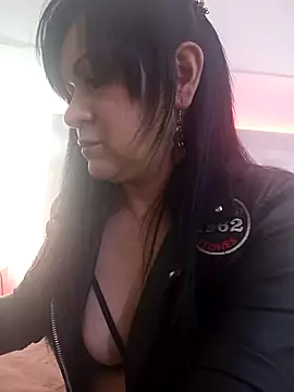 Snapshot of jescaoporto4 chatting on 11/08/25, 01:55 jescaoporto4 online show from 11/08/25, 01:55