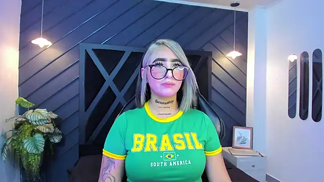 Alahia Dangelo online show from 09/12/25, 11:21