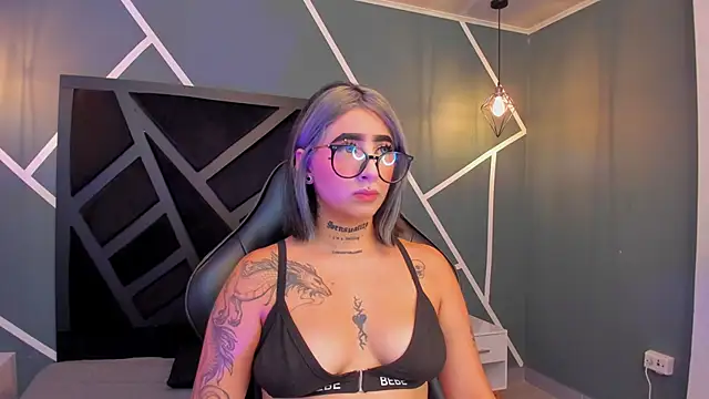 Alahia Dangelo online show from 09/22/25, 11:34