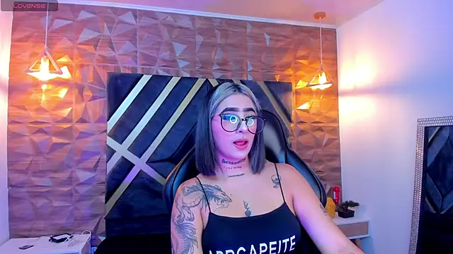 Alahia Dangelo online show from 10/07/25, 11:40