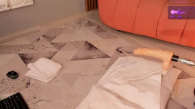 Eilin clio online show from 01/06/25, 03:40