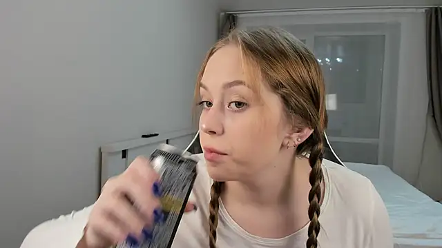 endlesssoffi online show from 12/22/24, 06:37