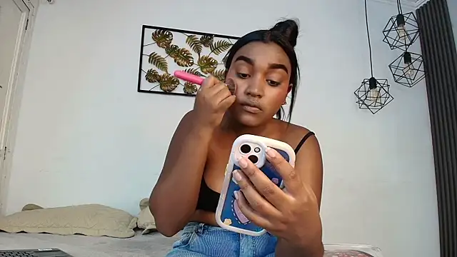Snapshot of kayna_gomez chatting on 02/12/25, 07:35 kayna gomez online show from 02/12/25, 07:35
