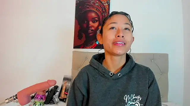 Milkdulce1 online show from 03/16/25, 02:43