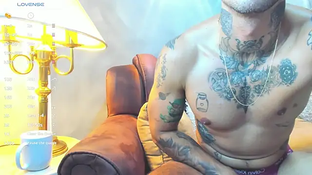 Snapshot of Dylanstonne chatting on 01/10/25, 01:31 Dylanstonne online show from 01/10/25, 01:31