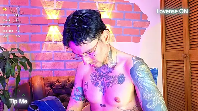 Dylanstonne online show from 11/05/25, 08:31