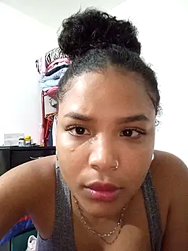 Snapshot of dulcesilvana10 chatting on 09/26/25, 04:27 dulcesilvana10 online show from 09/26/25, 04:27