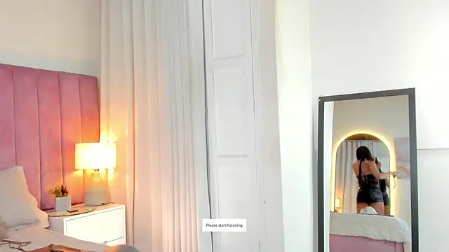 Aleja arango1 online show from 03/22/25, 05:20