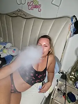 Sparkle2206 online show from 04/17/26, 09:18