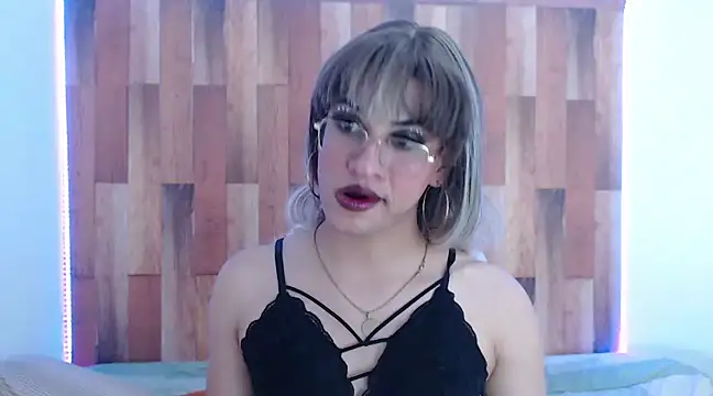 Raven Whisper online show from 01/02/25, 03:48