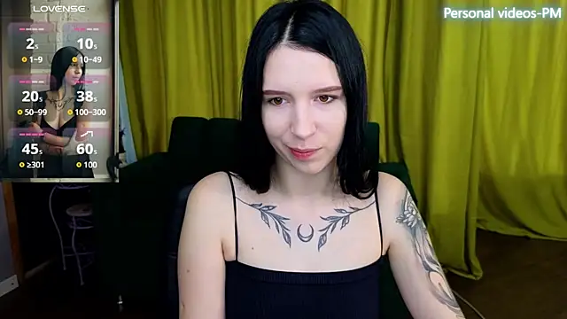 Snapshot of KarolinaBlacks chatting on 04/03/26, 05:38 KarolinaBlacks online show from 04/03/26, 05:38